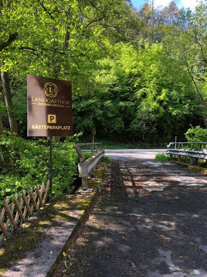 Landgasthof Zur Burg Grenzau ヘール・グレンツハウゼン エクステリア 写真