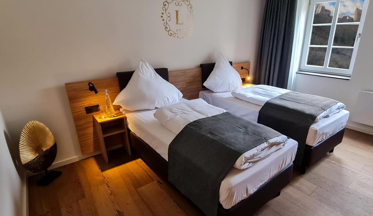 Landgasthof Zur Burg Grenzau ヘール・グレンツハウゼン エクステリア 写真